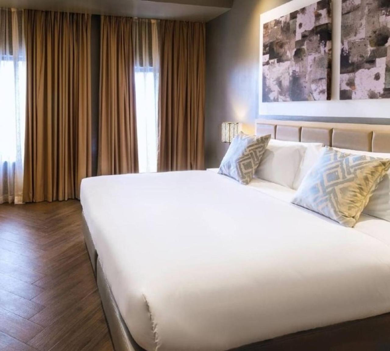 ซัมมิต โฮเต็ล กรีนฮิลล์ Hotel เกซอนซิตี้ ภายนอก รูปภาพ