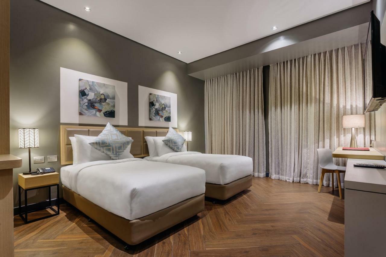 ซัมมิต โฮเต็ล กรีนฮิลล์ Hotel เกซอนซิตี้ ภายนอก รูปภาพ