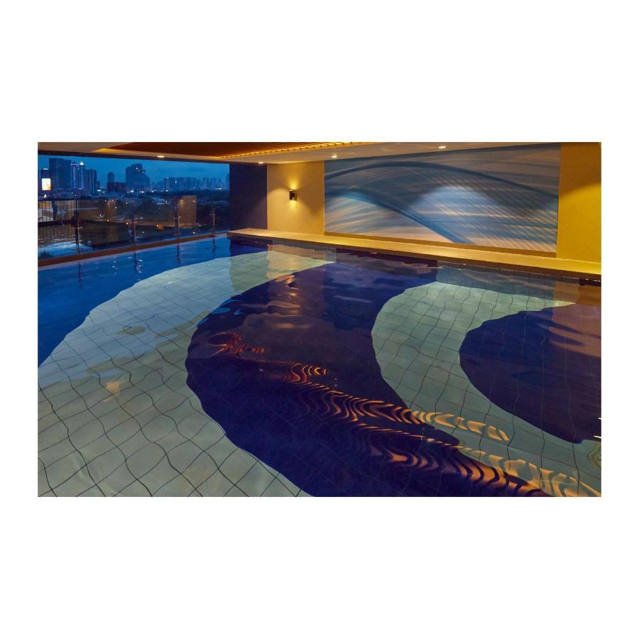 ซัมมิต โฮเต็ล กรีนฮิลล์ Hotel เกซอนซิตี้ ภายนอก รูปภาพ